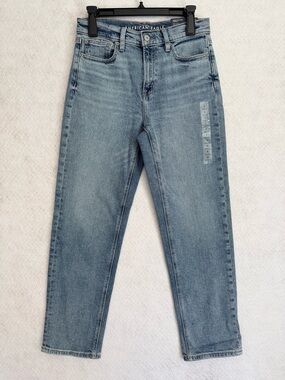 American Eagle Super High Rise Ankle Straight Jeans size 2 reg NWT